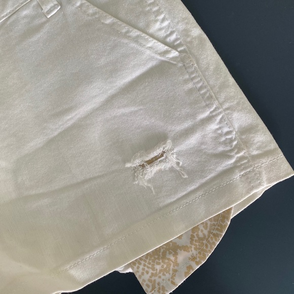 Short - Picture 4 of 5